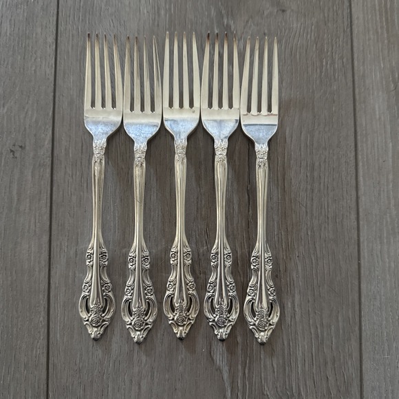 Oneida Other - 5‎ Oneida Community SILVER ARTISTRY Dinner Forks 7 1/2" Silverplate 1965